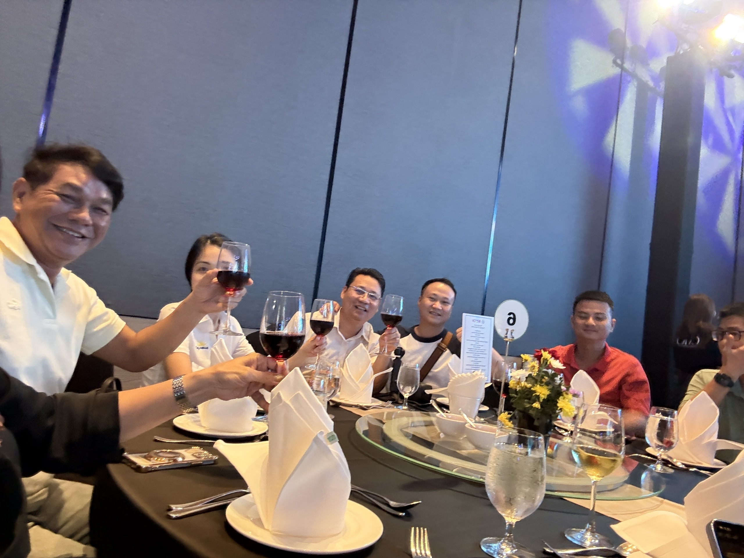 Hình ảnh hoạt động TP International